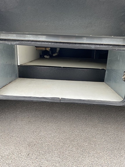 Mobilvetta K-YACHT 89 TEKNO LINE Queensbed 6 of 21