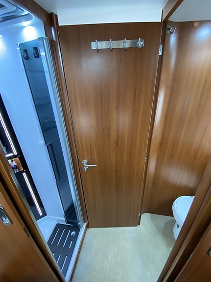Mobilvetta K-YACHT 89 TEKNO LINE Queensbed 20 of 21