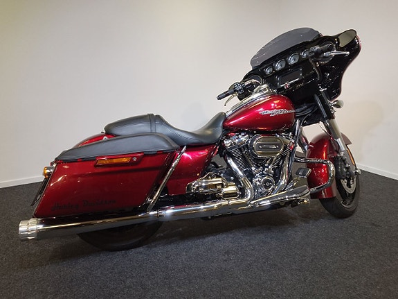 Harley-Davidson Street Glide 107 /FLHXS/Summer-Sale 2 of 7