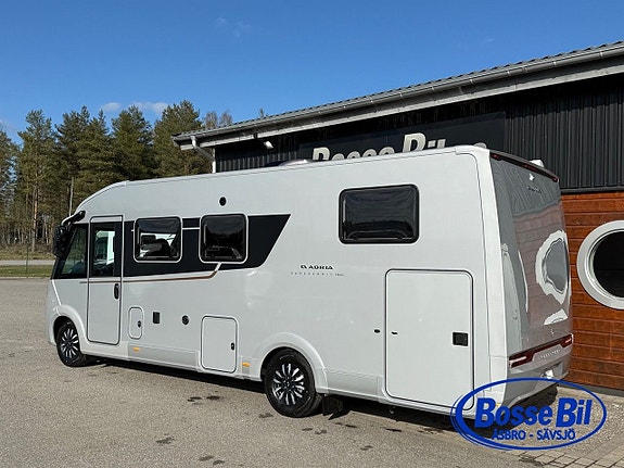 Adria Supersonic 780 SL Skinn * Mercedes * Långbäddar 2 of 5
