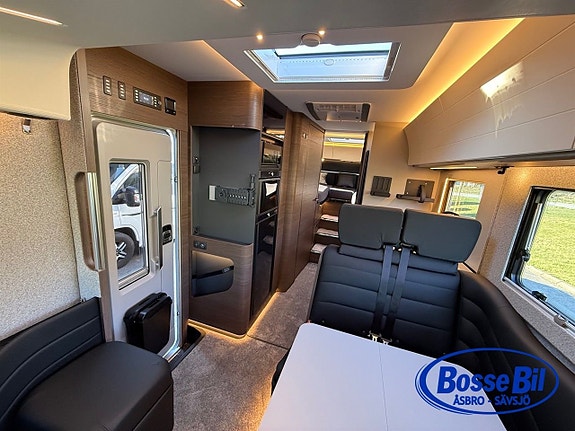Adria Supersonic 780 SL Skinn * Mercedes * Långbäddar 7 of 15