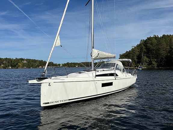 Beneteau Oceanis 30.1 | 2020 3 of 5