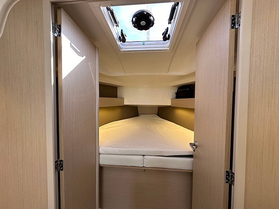 Beneteau Oceanis 30.1 | 2020 7 of 12
