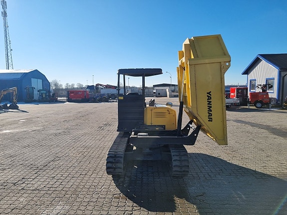 Yanmar C30R-3TV / 2,5 tons dumper med vridbart flak 7 of 11