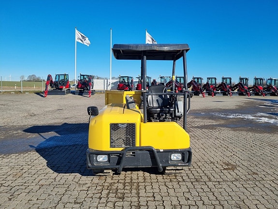 Yanmar C30R-3TV / 2,5 tons dumper med vridbart flak 6 of 11