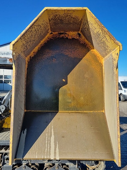 Yanmar C30R-3TV / 2,5 tons dumper med vridbart flak 9 of 11