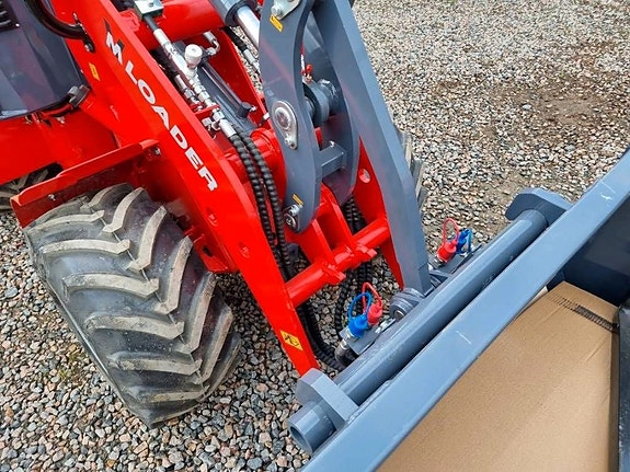 VM Loader 1026 LXC 5 of 10