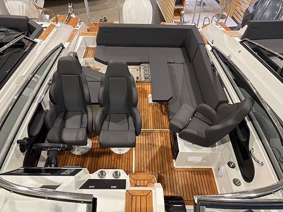 Finnmaster T8 (ny) 2024 Yamaha F300 XSB2 WHITE KAMPANJ 3 of 5