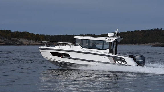 Ibiza 811 Explorer -21 Yamaha F300BETX -21 11 of 30