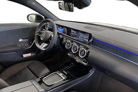 Mercedes-Benz CLA250 e 9 of 15