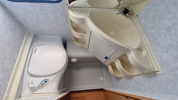Adria Altea 502 LS Långbäddar 7 of 8