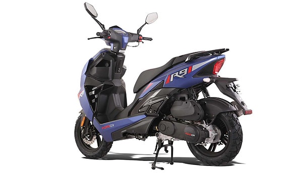 MOTO CR  R9 PURE Klass 1 moped  Euro 5+ 4-taktsmotor 4 of 5