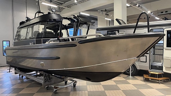 Arronet 24.5 Surprise H | Mercury F250-V8 3 of 23