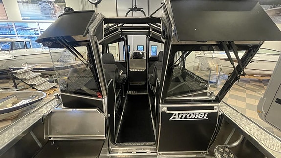 Arronet 24.5 Surprise H | Mercury F250-V8 20 of 23