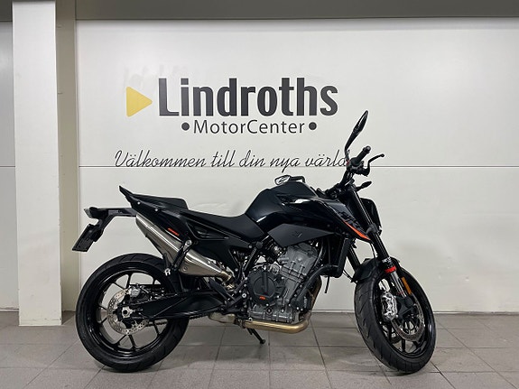KTM 890 Duke