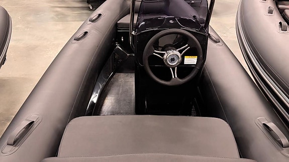 Grand 370 NL Silverline med Yamaha F25 GES 3 of 4