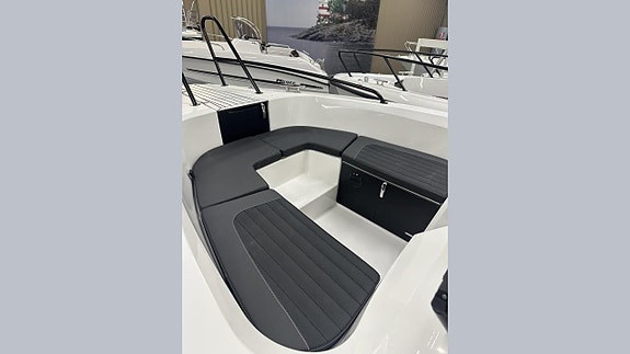Micore 61BR R-Design med Yamaha 115 VMAX. Nyhet 4 of 5