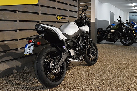 Kawasaki Z650 ABS Ink värdecheck 5000 kr! 5 of 5
