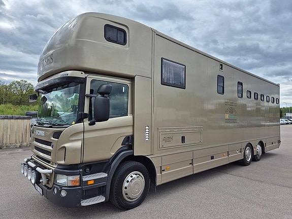Scania P360 Hästlastbil
