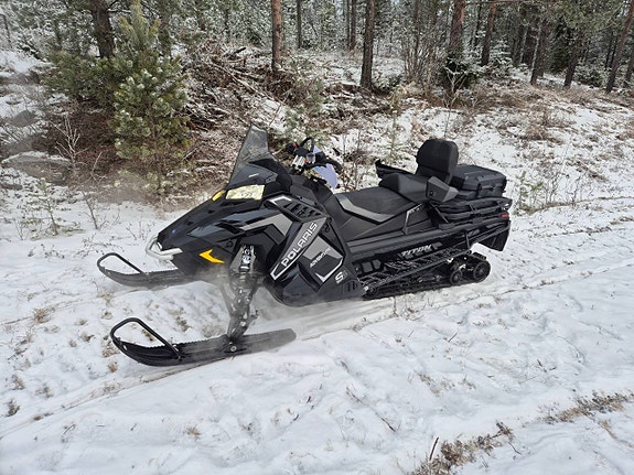 Polaris titan S4 Adventure