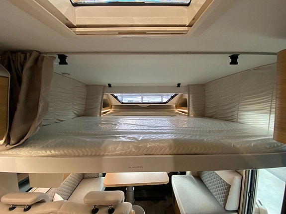 Adria Matrix 670 SL 60 Y /B-körkort/Taksäng/Automat/5 bältad 26 of 29