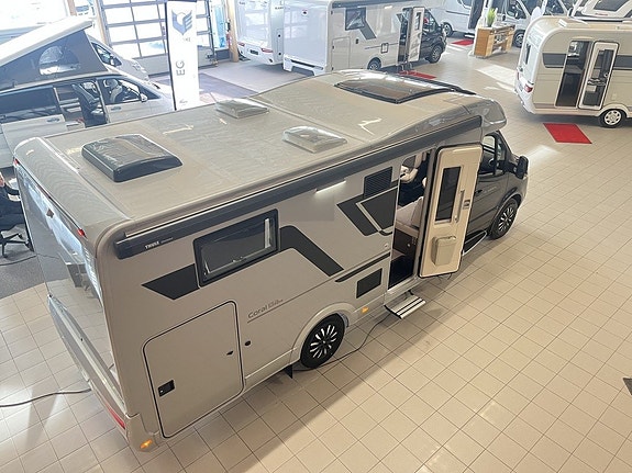Adria MATRIX SUPREME MB 670 DL (ALDE+Mercedes+Ugn+Golvvärme) 6 of 24