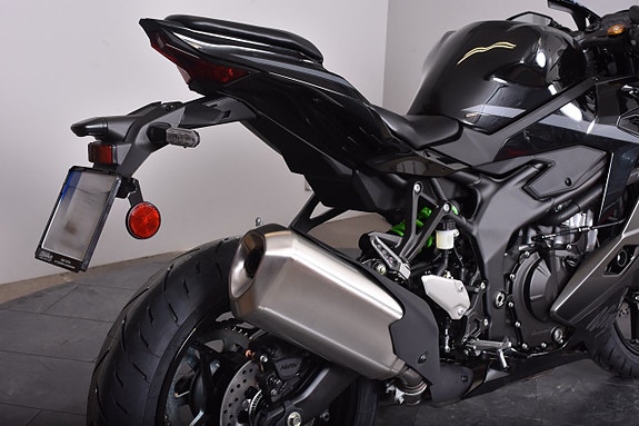Kawasaki Ninja ZX-4RR BESTÄLLNINGS MC!! BIKE TROLLHÄTTAN 12 of 21