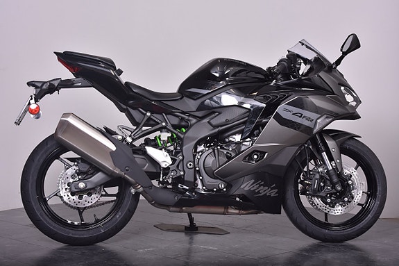 Kawasaki Ninja ZX-4RR BESTÄLLNINGS MC!! BIKE TROLLHÄTTAN 8 of 21