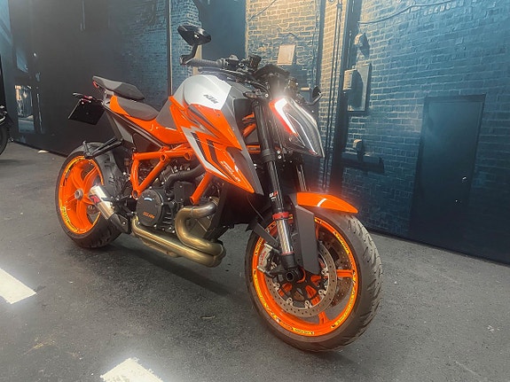 KTM 1290 Superduke R -22 *Mkt fint skick*