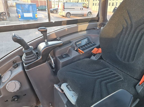 MINIGRÄVARE VOLVO ECR25D  NY TILT & 3st NYA SKOPOR 9 of 10