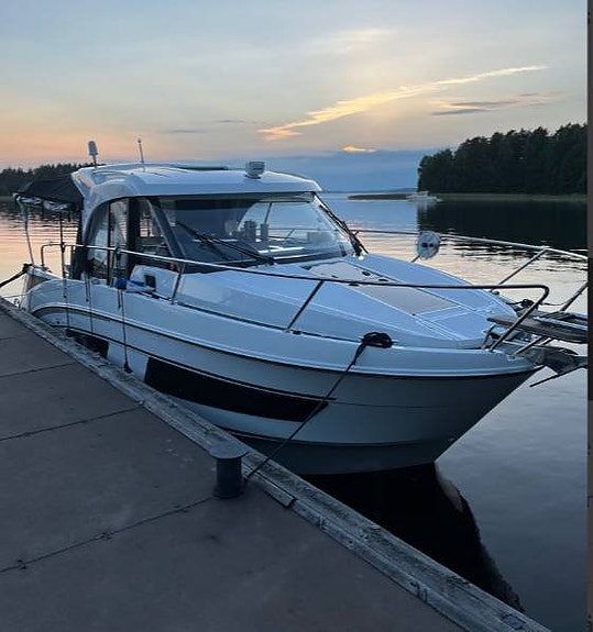 Beneteau Antares 9 OB