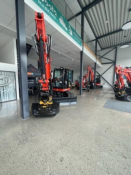Kubota KX060 2 of 3