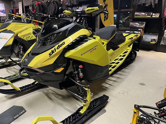 Backcountry X-RS 850 TurboR stor skärm  (17 mil) Momsad