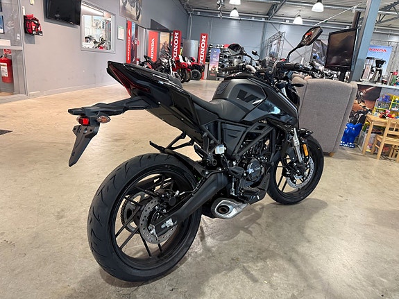 Voge R125 #Inbytesstöd på 5.000:-# 3 of 12