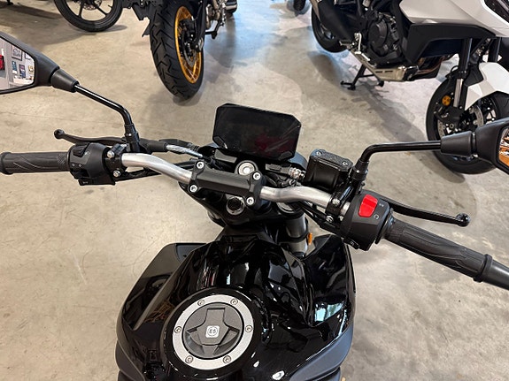 Voge R125 #Inbytesstöd på 5.000:-# 12 of 12