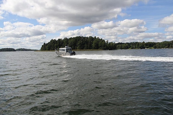 Alukin C770, Mercury 250 V8 8 of 11