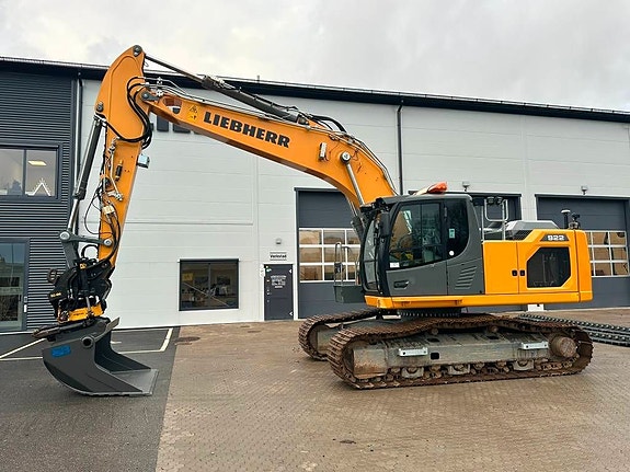 Liebherr R 922 Generation 8