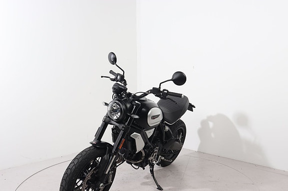 Ducati Scrambler 1100 PRO 4 of 5