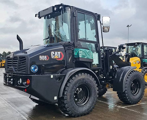 CAT 908 Next Gen BLACK Highflow 3 of 6