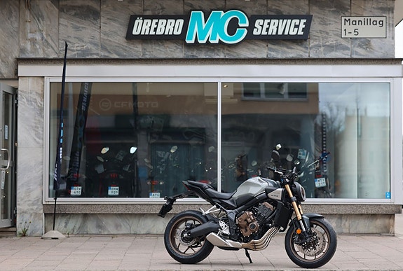 Honda CB650R E-Clutch |