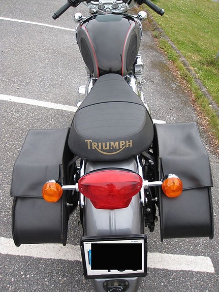 Triumph Thunderbird 900 3 of 7