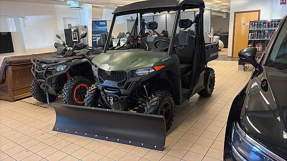 CFMOTO UFORCE 600 traktor A reggad