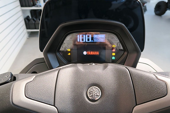 Yamaha N-Max 125 Tech Max 6 of 7