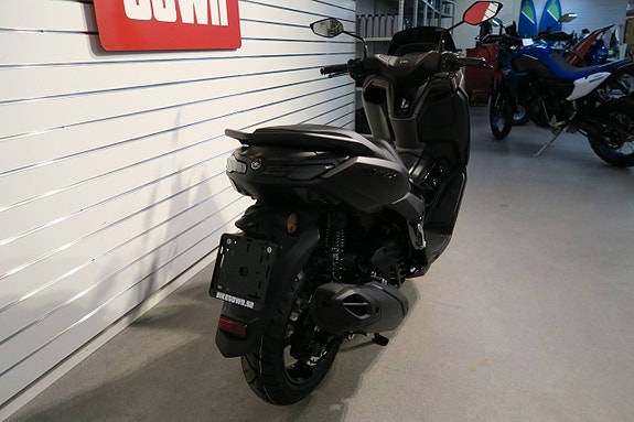 Yamaha N-Max 125 Tech Max 3 of 7
