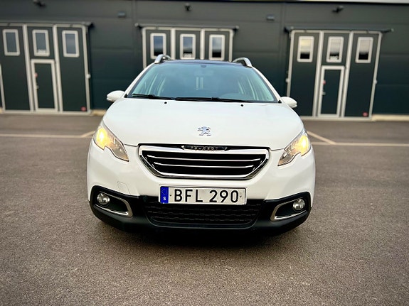Peugeot 2008 8 of 17
