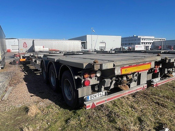 Containerchassi med drag