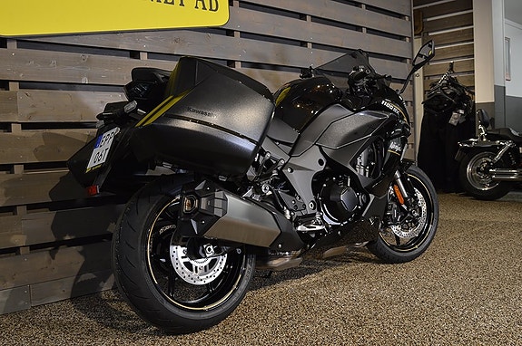 Kawasaki Ninja 1100SX 3 of 3