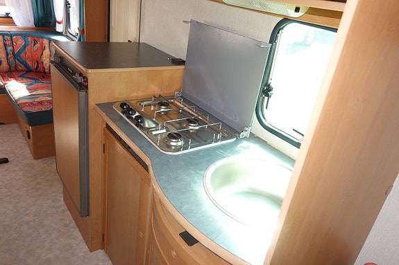 Adria Unica 562 UL 5 of 13