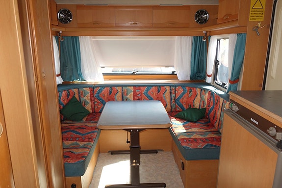 Adria Unica 562 UL 2 of 13