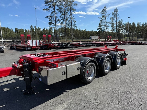Hakarps - 24 tons Lastväxlarkärra med tipp och dubbelmontage 4 of 5